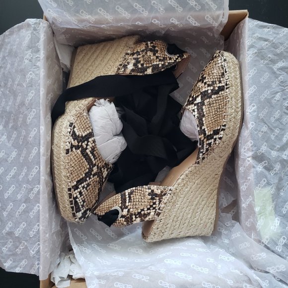 ASOS Design Espadrille Wedges in Snake Print - Picture 8 of 8